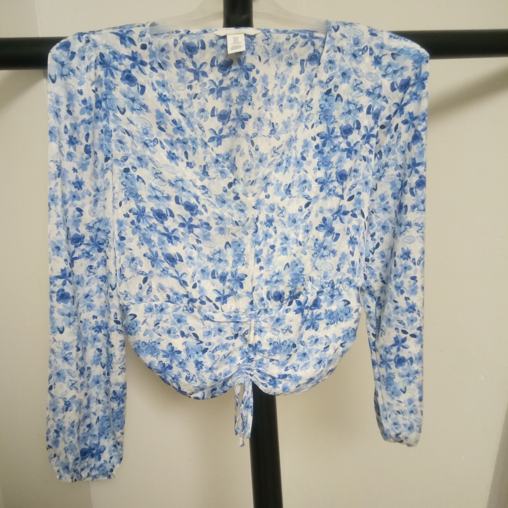 H&M Blue and White Floral Blouse Medium